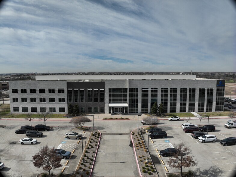 6800 Weiskopf Ave, McKinney, TX à louer - Communauté Matterport - Image 2 de 25