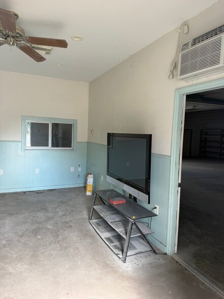 1784 N Hercules Ave, Clearwater, FL à louer - Photo du bâtiment - Image 3 de 4