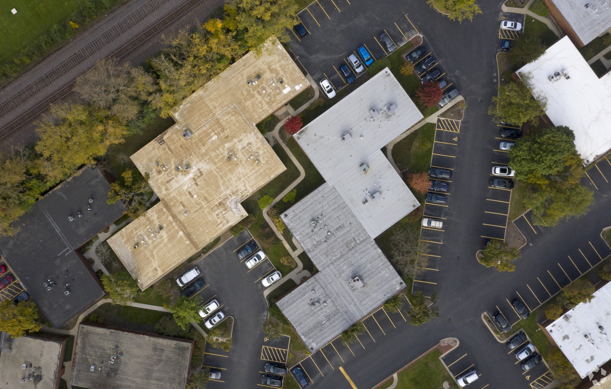 666 Dundee Rd, Northbrook, IL for lease Building Photo- Image 1 of 3