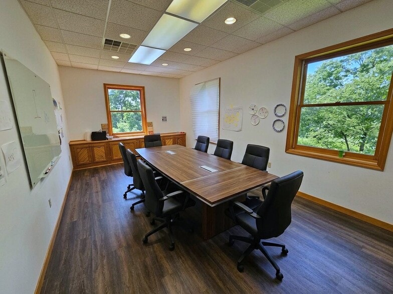 403 US Highway 202, Flemington, NJ for lease - Interior Photo - Image 2 of 16
