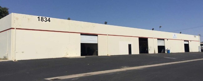 Plus de détails pour 1834-1836 Norris Rd, Bakersfield, CA - Industriel à louer