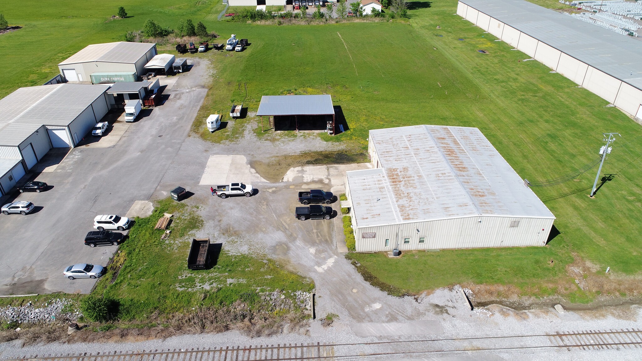 1545 Industrial Rd, Dyersburg, TN à vendre A rien- Image 1 de 1