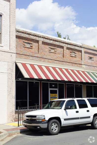 1030 Front St, Conway, AR for lease - Building Photo - Image 2 of 3