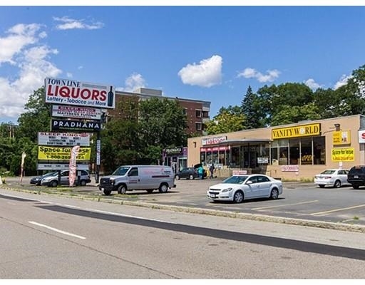 1524 VFW Pky, West Roxbury, MA à louer - Photo principale - Image 1 de 19