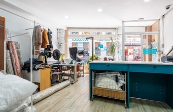 Retail in Madrid, Madrid for lease Interior Photo- Image 2 of 16