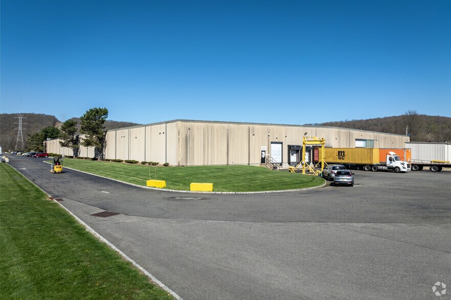 700 Bartley Chester Rd, Flanders, NJ for lease - Building Photo - Image 3 of 6