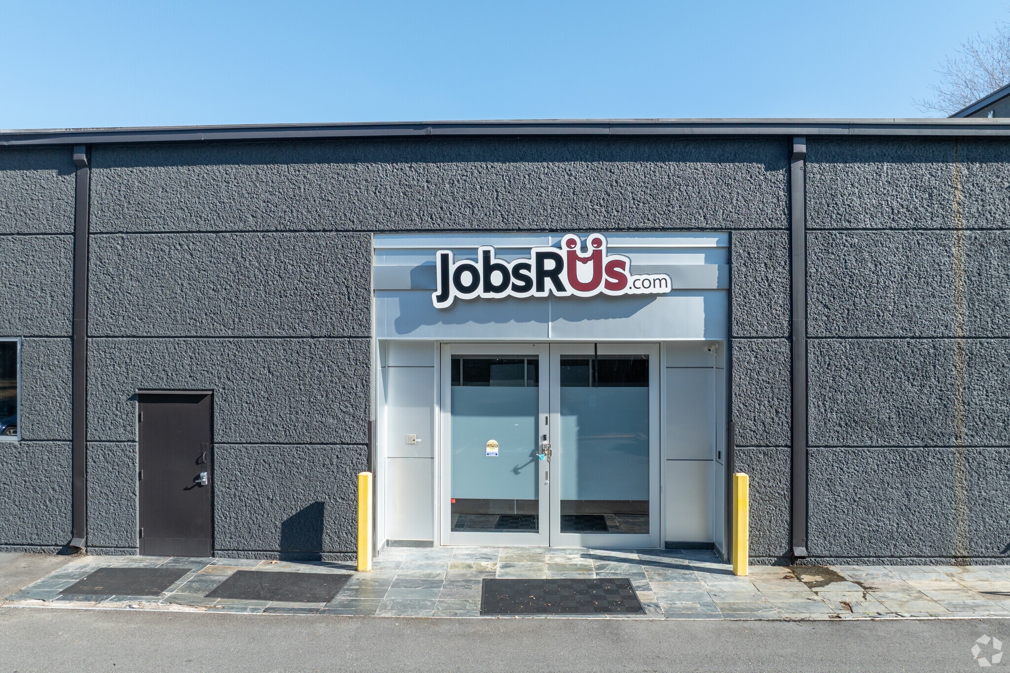 710 Morgan Falls Rd, Atlanta, GA for sale Primary Photo- Image 1 of 6