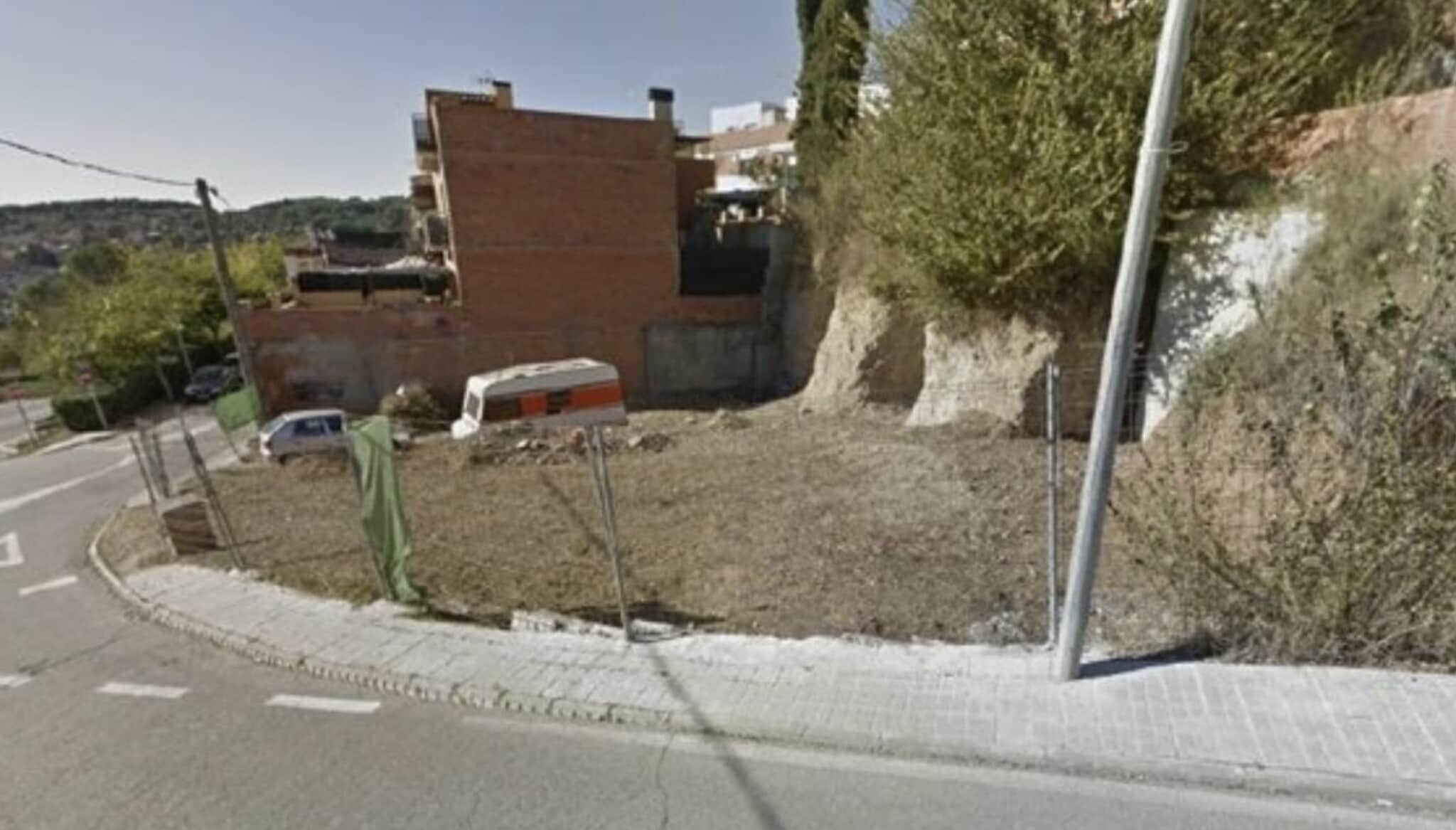 Carrer del Migdia, 48, Polinyà, Barcelona à vendre Plan d’étage- Image 1 de 3