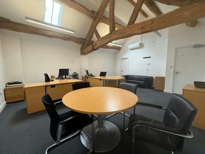 Limes Ln, Warrington for lease - Building Photo - Image 2 of 8