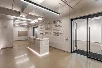 529 W 20th St, New York, NY for lease Interior Photo- Image 2 of 6
