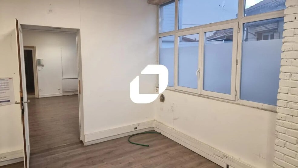 Bureau dans Champigny-sur-Marne à louer - Photo intérieure - Image 3 de 8