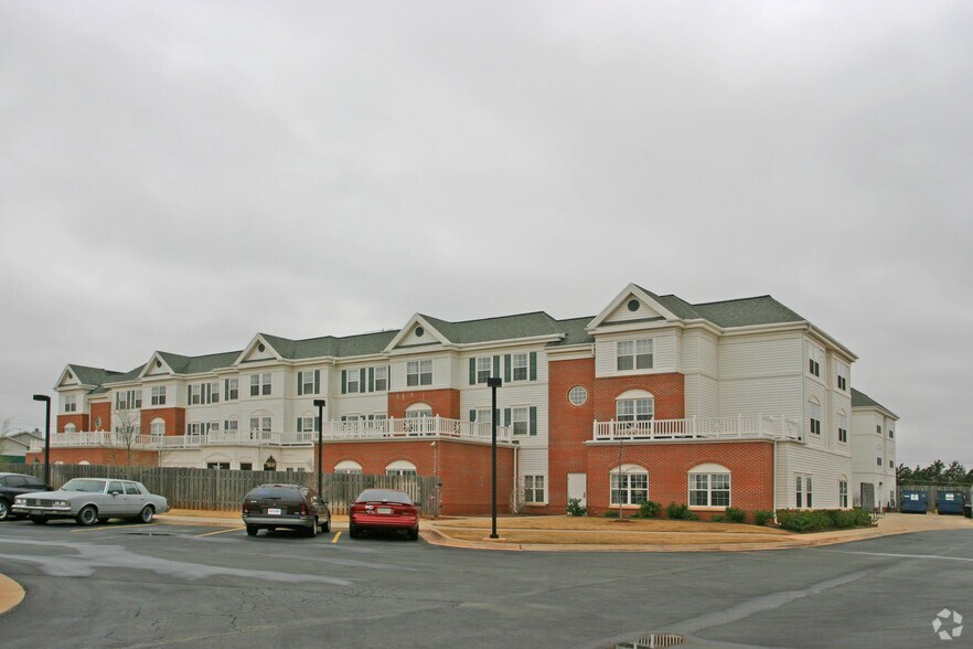 12928 N May Ave, Oklahoma City, OK à vendre - Photo du bâtiment - Image 3 de 4