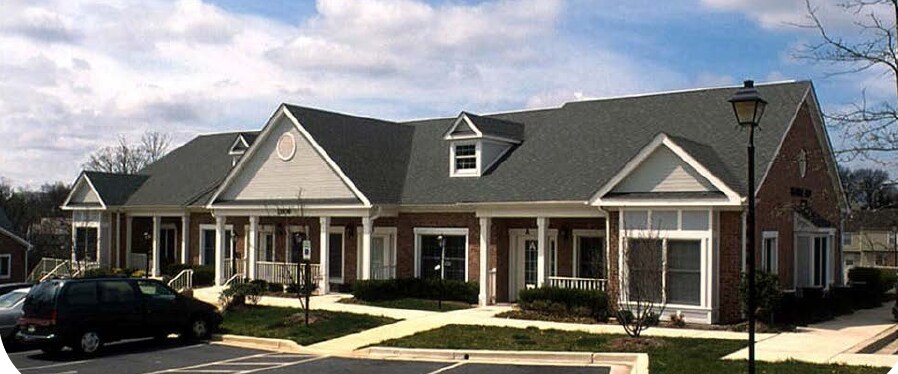 11908 Darnestown Rd, Gaithersburg, MD à vendre - Photo principale - Image 1 de 2