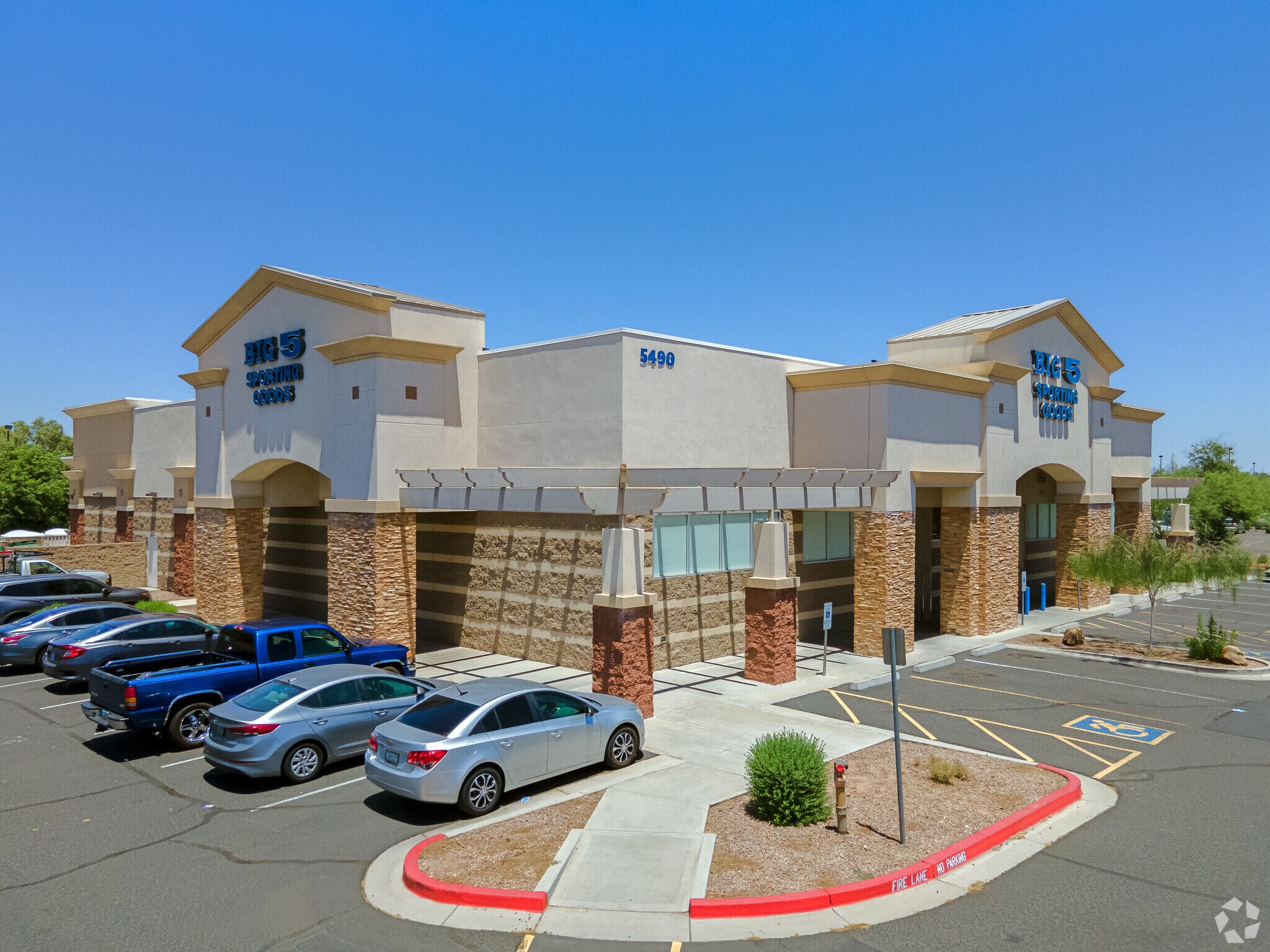 5490 W Bell Rd, Glendale, AZ for lease Building Photo- Image 1 of 6