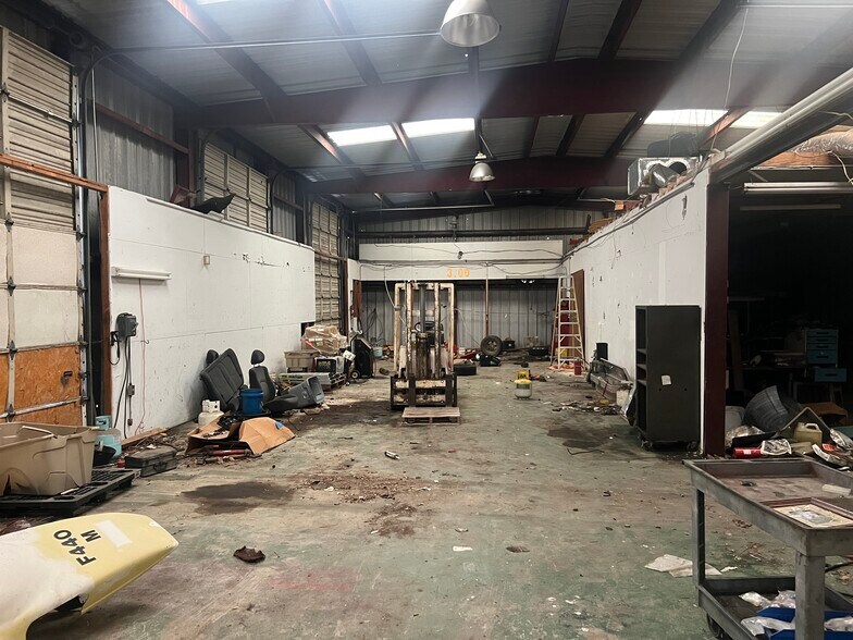 1378 N Duck Creek Rd, Cleveland, TX à vendre - Photo principale - Image 2 de 27