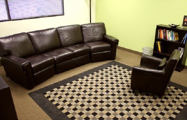 3470 Washington Dr, Eagan, MN à vendre - Photo du bâtiment - Image 2 de 7