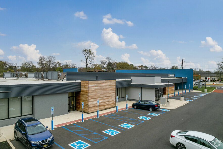 1945 Route 70 E, Cherry Hill, NJ for lease - Building Photo - Image 2 of 4