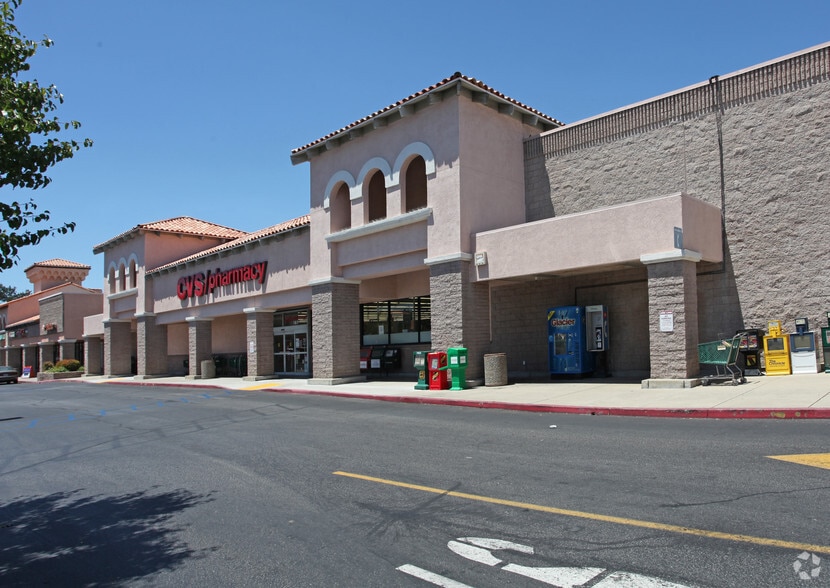 141-189 Niblick Rd, Paso Robles, CA for lease - Primary Photo - Image 2 of 5