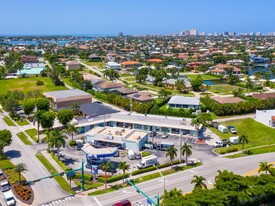 1757 San Marco Rd, Marco Island FL - Dépanneur