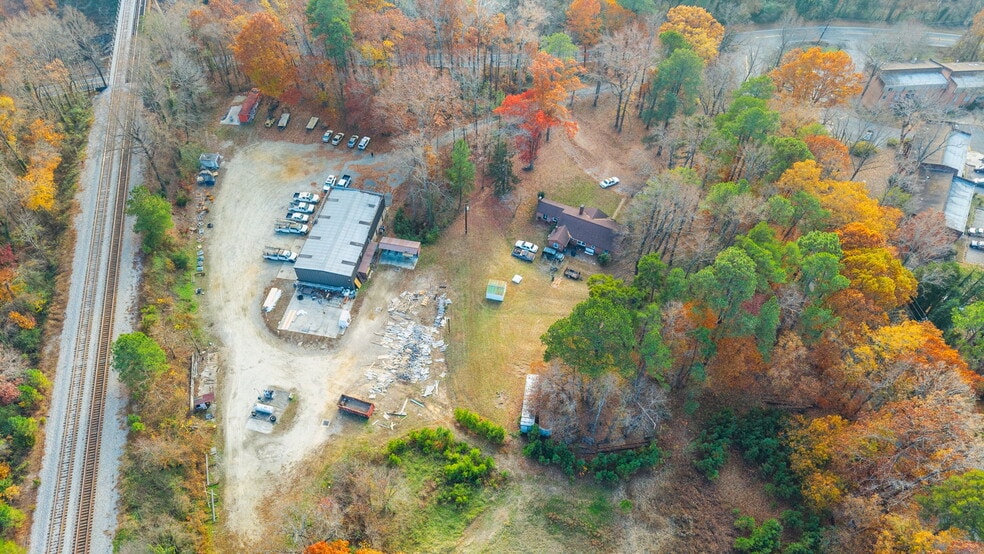 3136 Cogbill Road Portfolio portfolio of 3 properties for sale on LoopNet.ca - Building Photo - Image 1 of 15