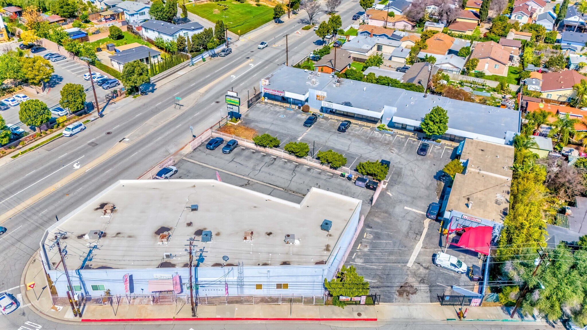 1314-1326 Potrero Grande Dr, Monterey Park, CA à louer Photo du bâtiment- Image 1 de 3