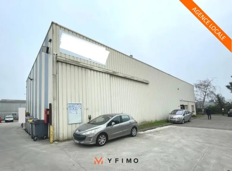 Office in Aubergenville for lease Building Photo- Image 1 of 7