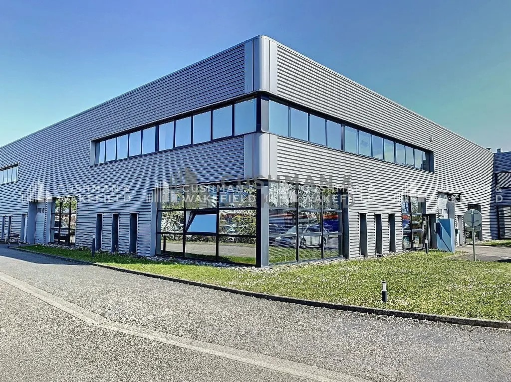 Office in Niederhausbergen for lease Building Photo- Image 1 of 13