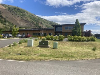 Plus de détails pour 310 S Larch St, Bingen, WA - Industriel à vendre