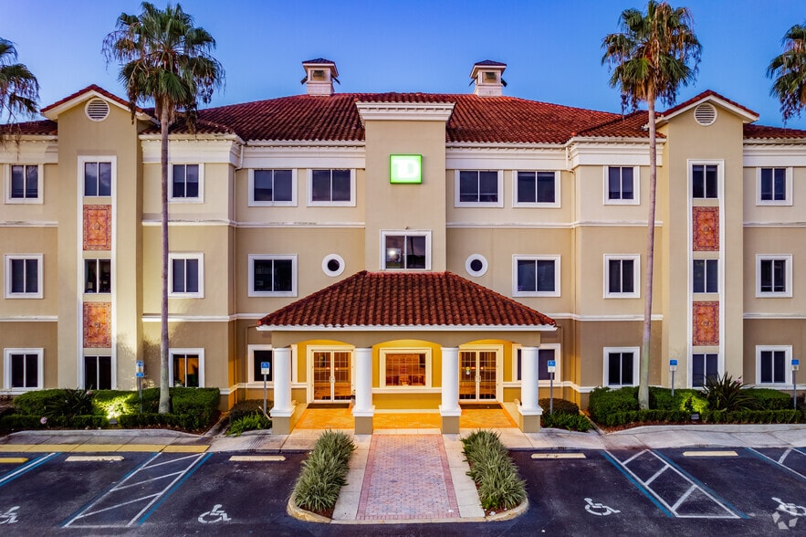 12200 W Colonial Dr, Winter Garden, FL for lease - Primary Photo - Image 1 of 8