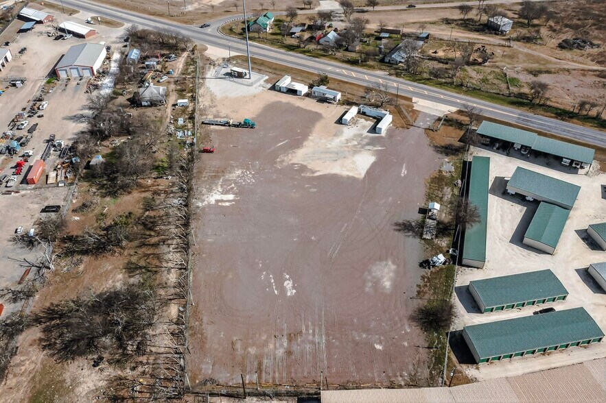 3228 S Highway 174, Cleburne, TX à vendre - Photo du bâtiment - Image 2 de 17