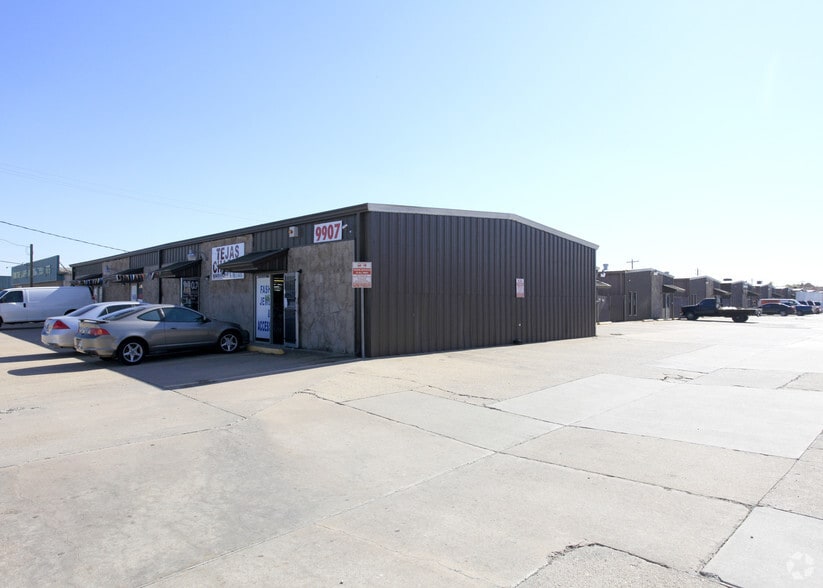 9901-9927 Harwin Dr, Houston, TX à louer - Photo du bâtiment - Image 2 de 11