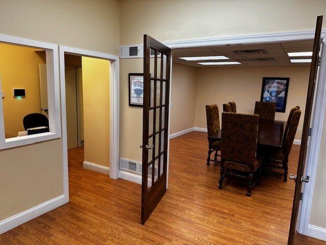 1135 W Governor Rd, Hummelstown, PA à louer - Photo du bâtiment - Image 3 de 5