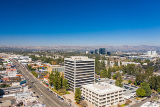 21031 Ventura Blvd, Woodland Hills, CA - Aérien  Vue de la carte