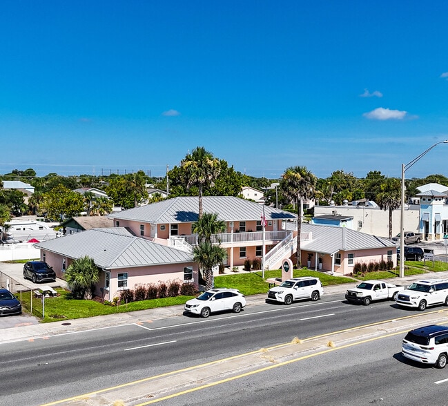 830 S 3rd St S, Jacksonville Beach, FL à louer - Photo du bâtiment - Image 1 de 2