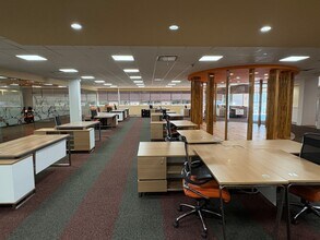 19 Harbor Park Dr, Port Washington, NY for sale Interior Photo- Image 1 of 9