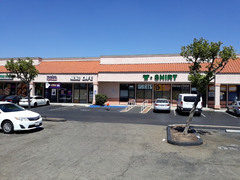 10051 Magnolia Ave, Riverside, CA for lease - Building Photo - Image 1 of 5