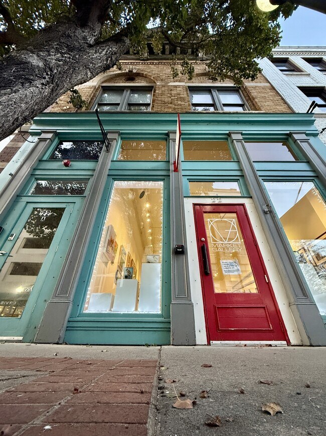 More details for 22 Campbell Ave SE, Roanoke, VA - Retail for Sale