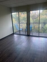 2720 Bee Caves Rd, Austin, TX for lease Interior Photo- Image 2 of 7