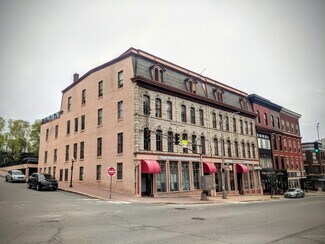 Plus de détails pour 105 Main St, Bangor, ME - Commerce de détail à louer