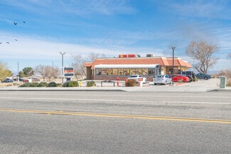 More details for 9599 Sheep Creek Rd, Phelan, CA - Retail for Sale