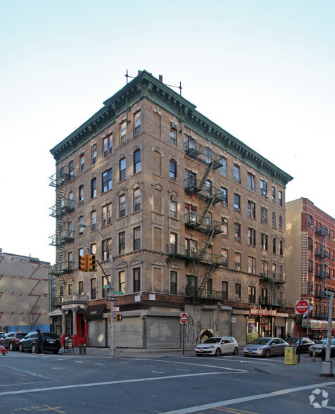 221-223 E Broadway, New York, NY à vendre - Photo principale - Image 1 de 1