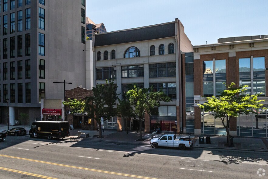 140-150 S State St, Salt Lake City, UT à louer - Photo du bâtiment - Image 2 de 11