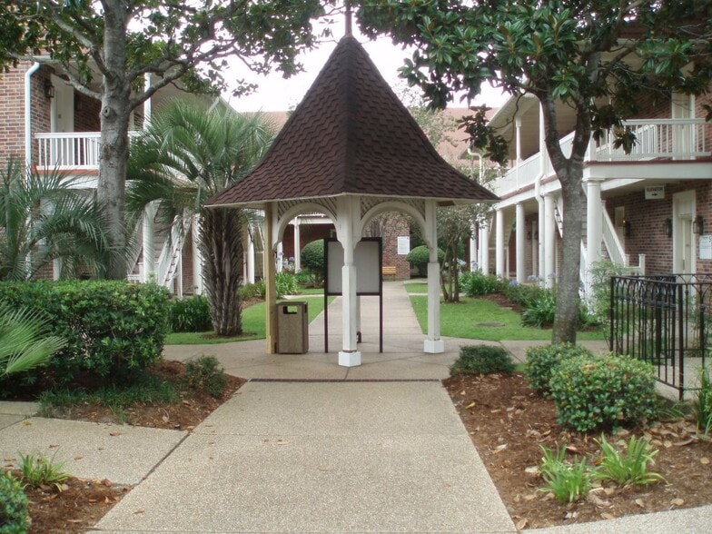 3939 Houma Blvd, Metairie, LA for sale - Primary Photo - Image 1 of 11