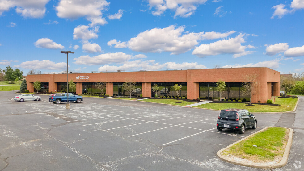 536-580 Centre View Blvd, Crestview Hills, KY for lease - Primary Photo - Image 1 of 4