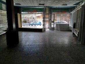 Retail in Segovia, Segovia for lease Interior Photo- Image 1 of 7