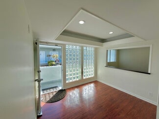 More details for 15216 Vanowen St, Van Nuys, CA - Medical for Lease