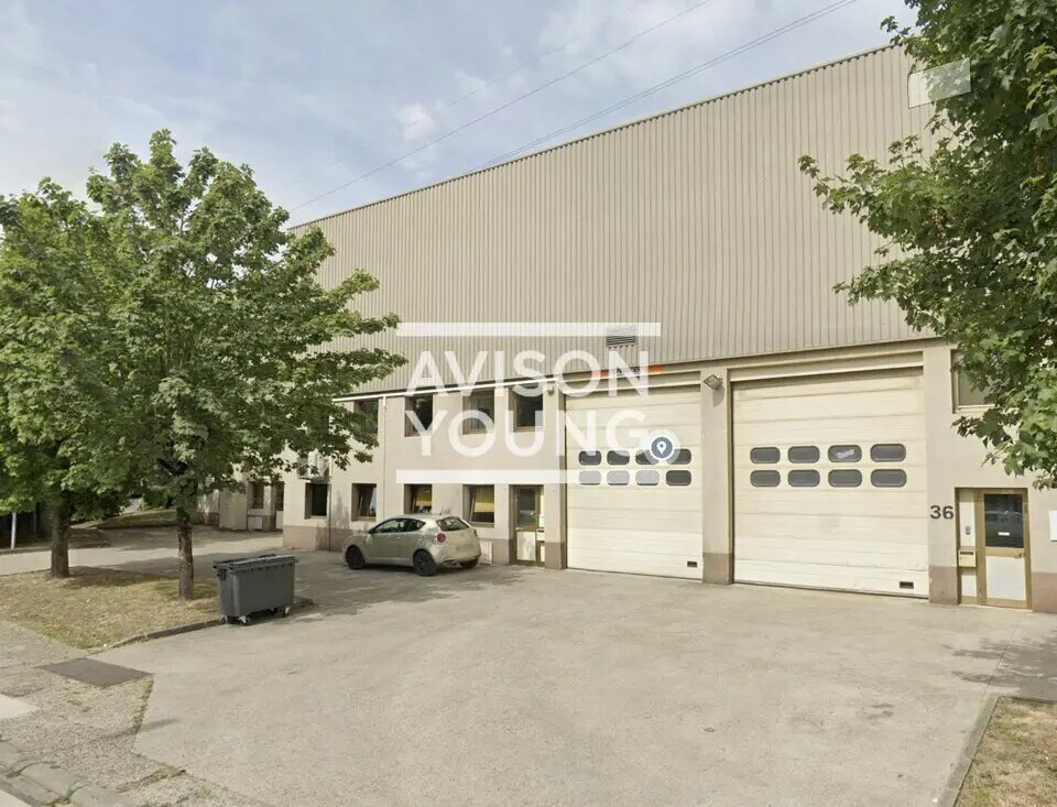Flex in Neuilly-sur-Marne for lease Building Photo- Image 1 of 4