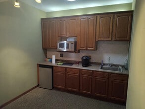 910 Richard Rd, Dyer, IN for lease Interior Photo- Image 2 of 2