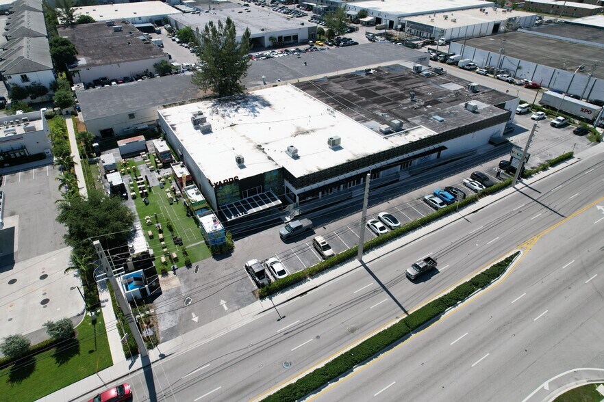 7551 W 4th Ave, Hialeah, FL à vendre - Photo du bâtiment - Image 3 de 9