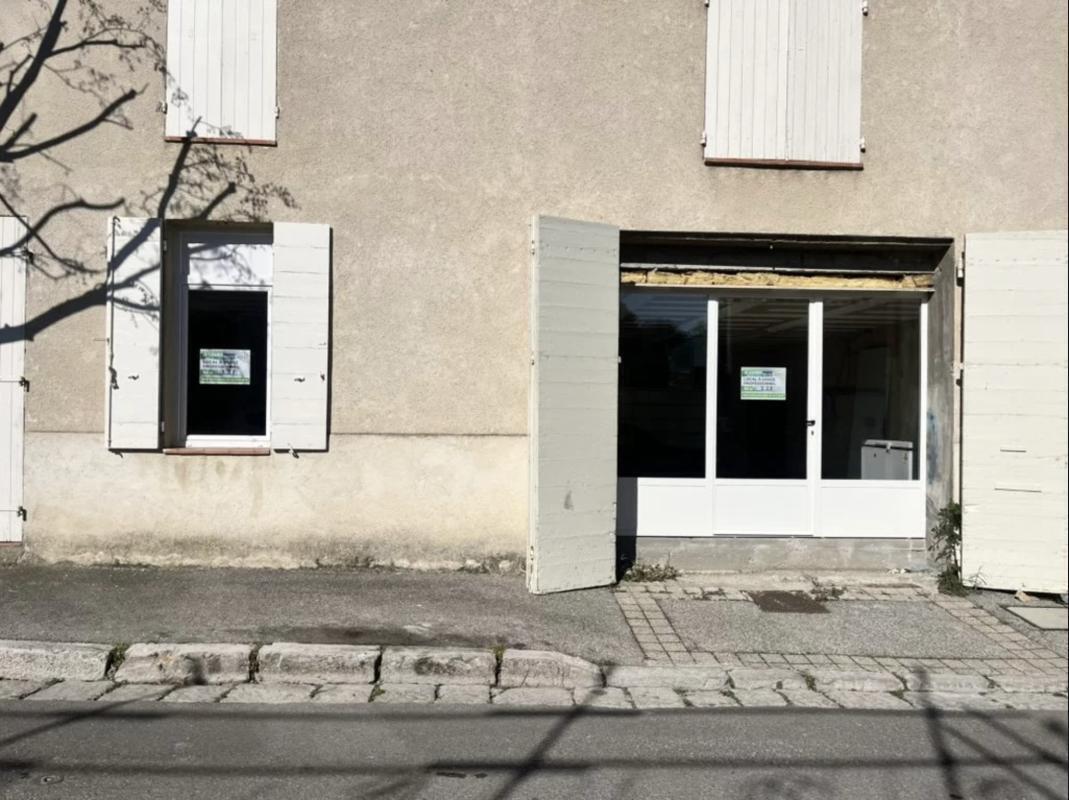 Retail in Rognes for lease Building Photo- Image 1 of 5